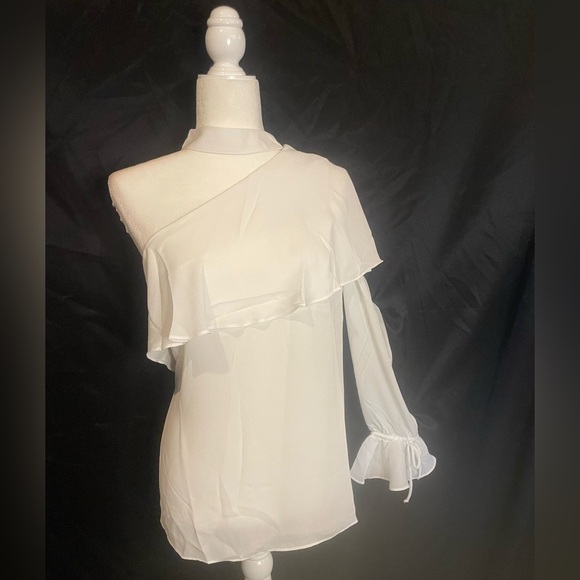 Krisa Women’s White One long sleeve, one flutter sleeve Blouse, small, NWT - Picture 2 of 7